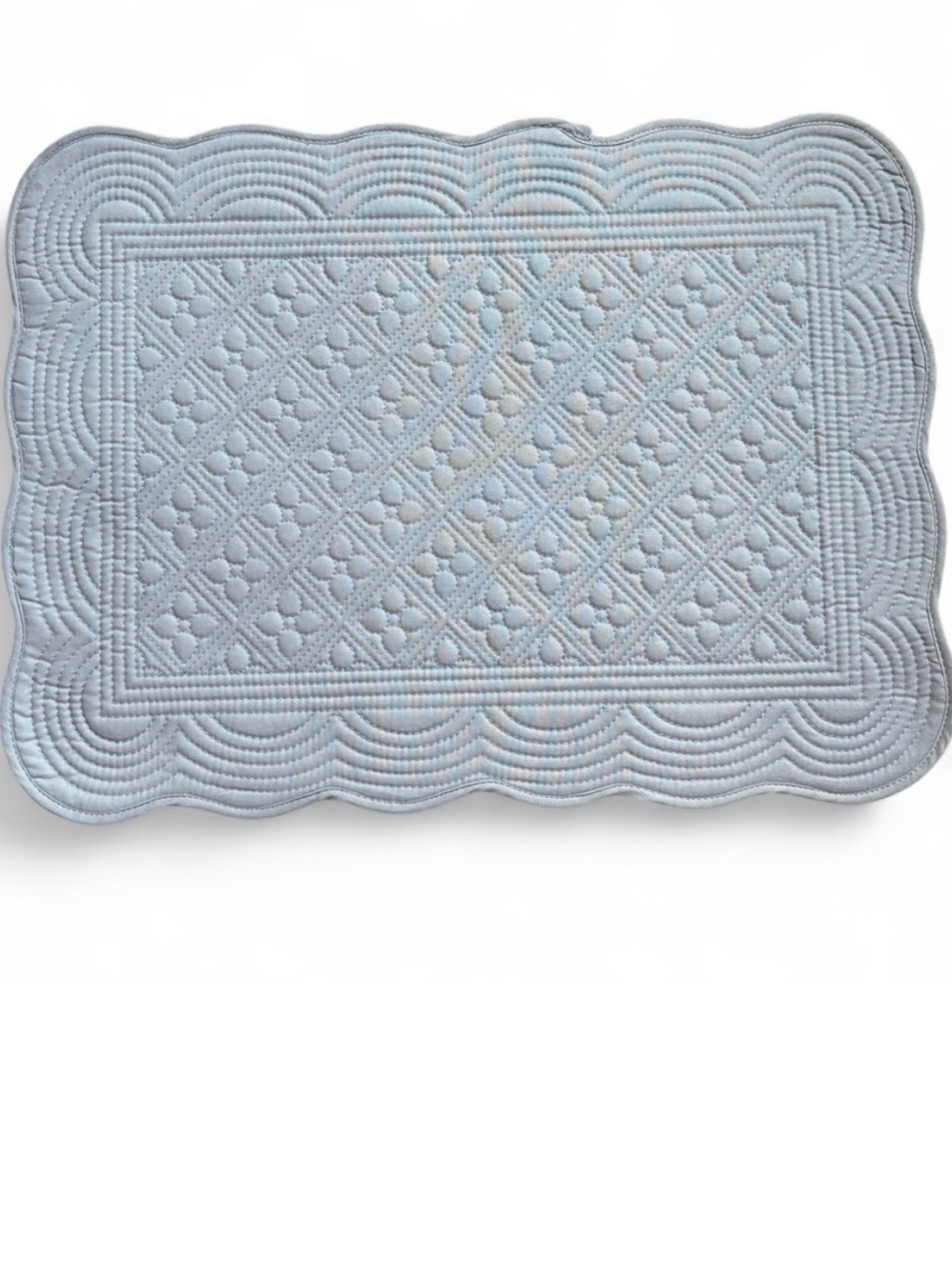 Croft & Barrow Quilted Scallop Edge Placemat